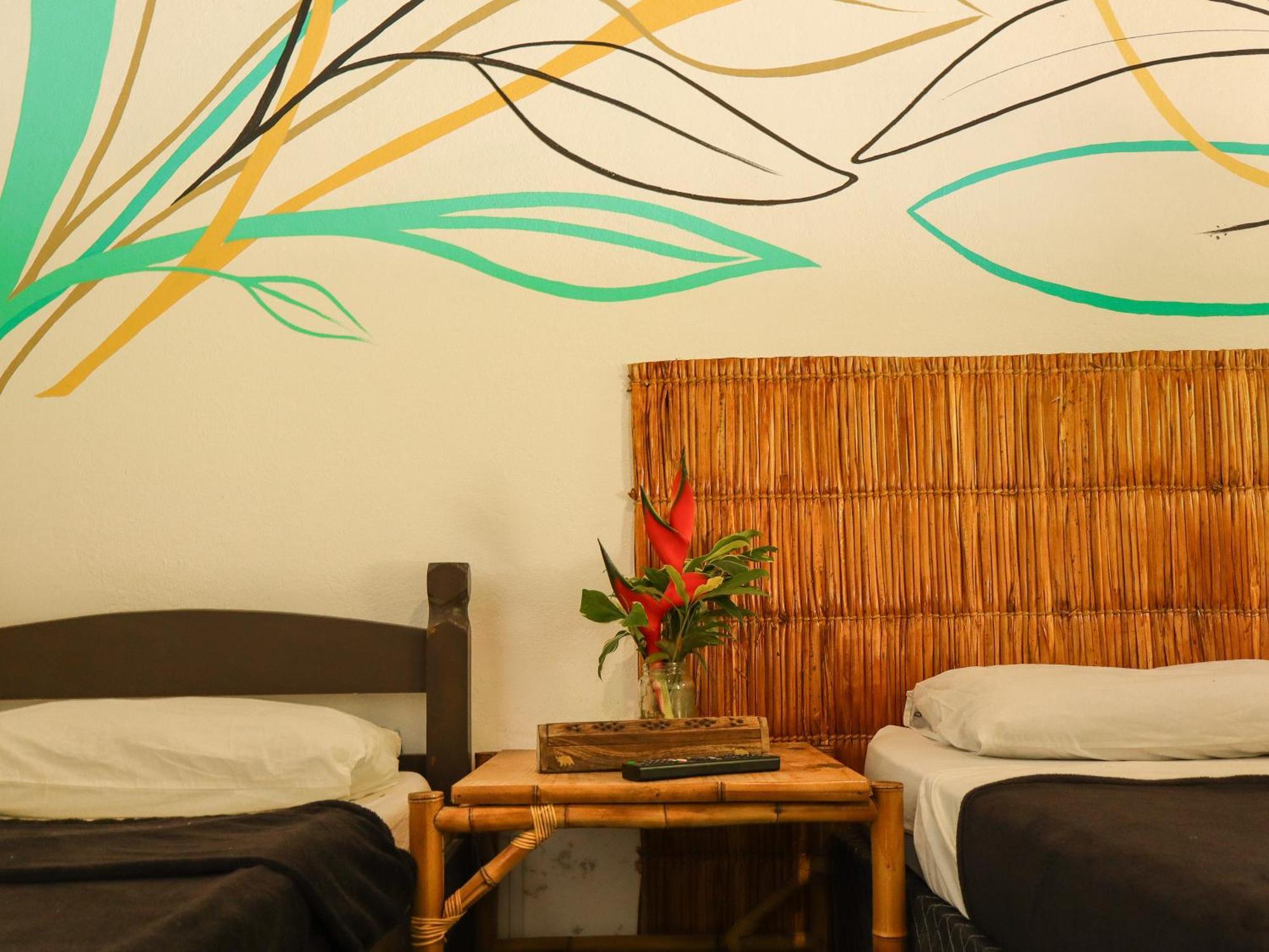 Hostel Marthi Itamambuca Ubatuba Exteriör bild